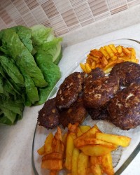 کتلت گوشت وگردو