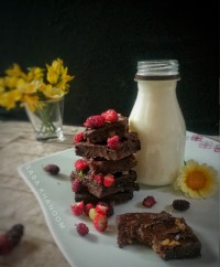 براونی خرما (بدون شکر)
