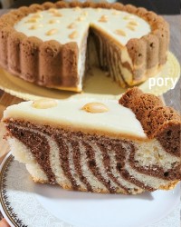 کیک زبرا با شکلات تخته ای