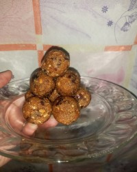 توپک خرمایی مغزدار