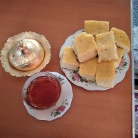 کیک زعفران وگلاب