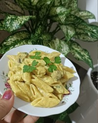 پاستا با سس آلفردو