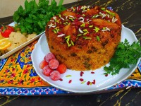 لوبیا پلو ته دیگ بال مرغ