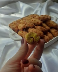بژی (شیرینی سنتی کرمانشاه)