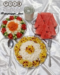 مرغ زعفرانی با برنج (کپشن بیوگرافی و آشنایی با شقایق)