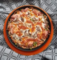 بفرمایید پیتزای مخصوص
