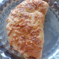 کالزونه کالباس و ذرت (ایتالیا)