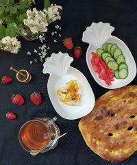 ساندویچ نیمرو با گوجه