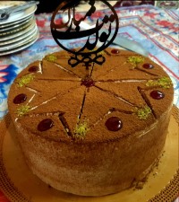 کیک اسفنجی باروکش خامه