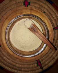 آرد سوخاری خونگیم.