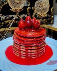 پنکیک توت فرنگی