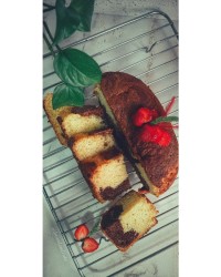 کیک پرتقالی با سس گاناش