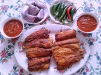 ماهی سرخکرده با سس مخصوص