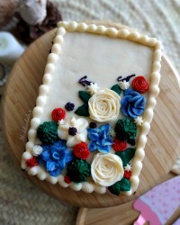 کیک برشی و باترکریم