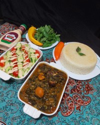 خورشت آلو اسفناج