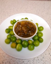 مربای گوجه سبز بدون هسته