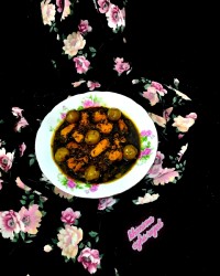 خورش گوجه سبز با مرغ