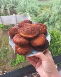 کیک قاشقی ولادت باسعادت حضرت معصومه مبارک باد