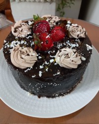 کیک کاپوچاکلت با گاناش شکلاتی