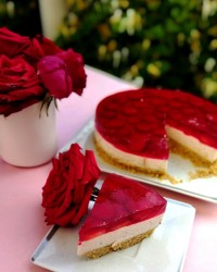 چیزکیک توت فرنگی