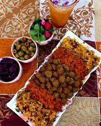 رشته پلو با گوشت قلقلی