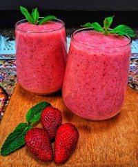 اسموتی توت فرنگی