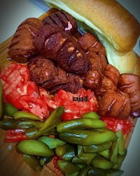 ساندویچ هات داگ با گوشت