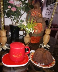 کیک و قهوه تلخ.