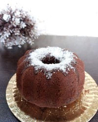 کیک نارگیلی شکلاتی