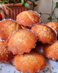 کیک یزدی برای ولادت امام رضا علیه السلام