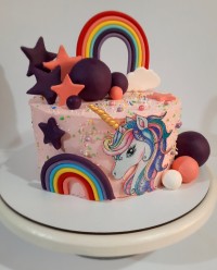 کیک اسب تک شاخ