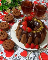 کیک شکلاتی با روکش گاناش