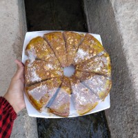 کیک وفندوق صورتی