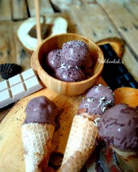 بستنی شکلاتی