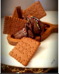 بستنی شکلاتیِ سراجی