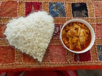 خوراک مرغ و برنج