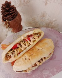 ساندویچ گوشت و بادمجان