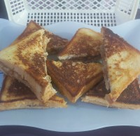 تست موز و کره بادام زمینی