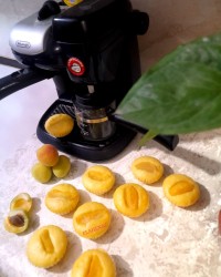 کاپ کیک زرد آلو (استادسراجی)