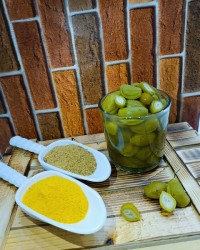 ترشی چغاله بادام