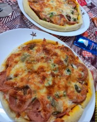 پست پیتزایی مناپز