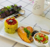 باقالی پلو با مرغ سوخاری