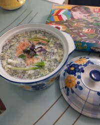 سوپ سرد (آبدوغ خیار)