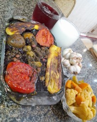 قرمه سبزی گیلانی لطفا ورق بزنید بزن لایکووو عشقم