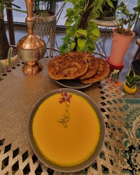نون روغنی باگردو وکشمش فرنی زعفرونی