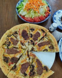 پیتزا سیر و استیک