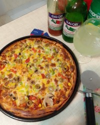 پیتزا مخصوص