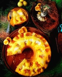 کیک زرد آلو