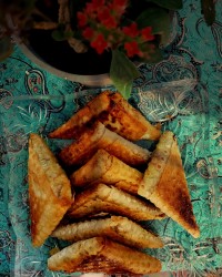 سمبوسه گوشت و قارچ