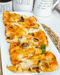 پیتزا مرغ وقارچ